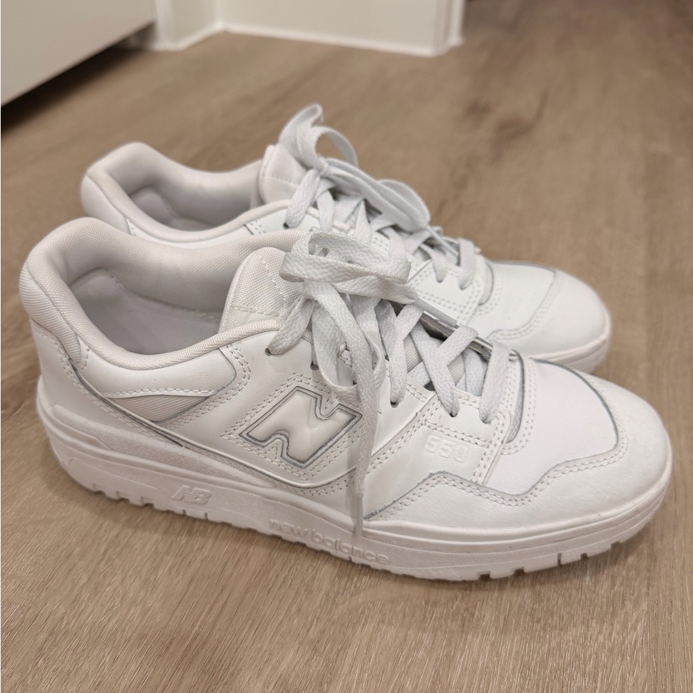 New Balance 550 Triple White Pleather Sneakers – Excellent Condition